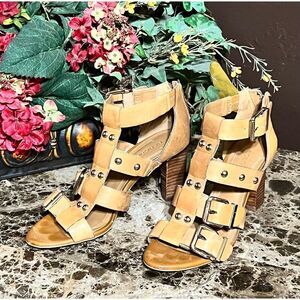 BCBGeneration Fizzy Golden Leather Gladiator Heels Size 6